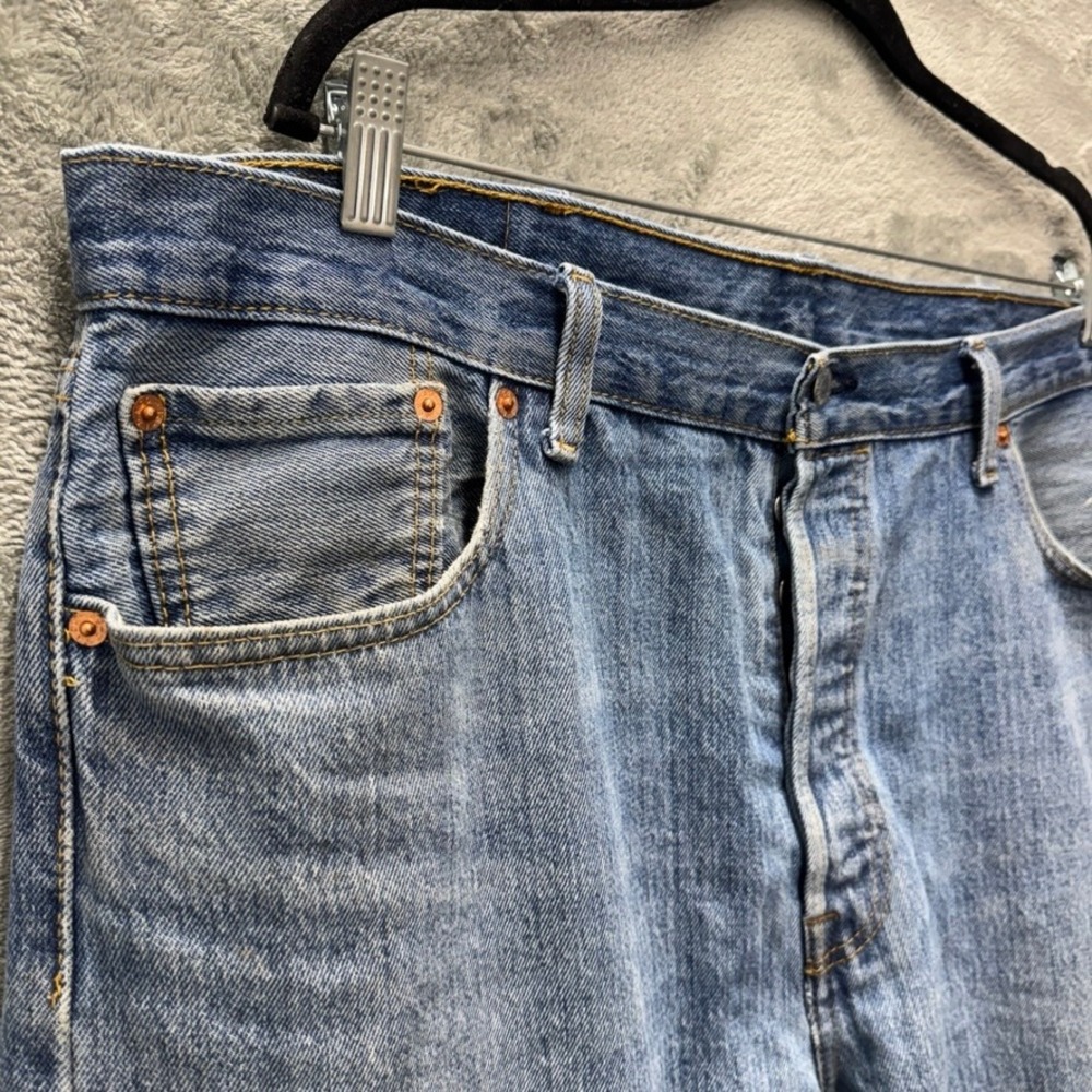 Levis 501 Original Fit Jeans Mens 40x32 Blue Denim Straight Leg Button Fly - Picture 12 of 13
